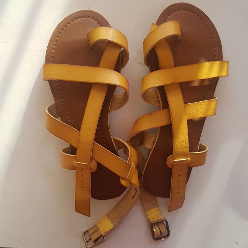 Summer flat sandals
